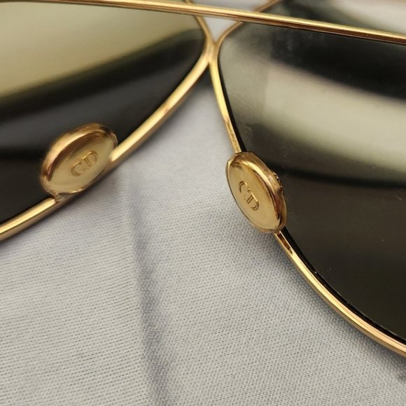 DIOR  Oversized Aviator Sunglasses - Picture 5 of 9